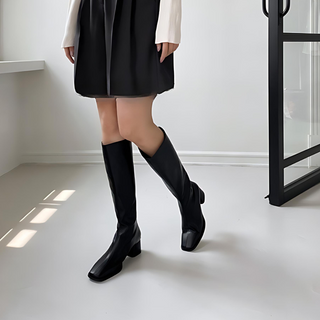 Christina | Chic Knee Boots