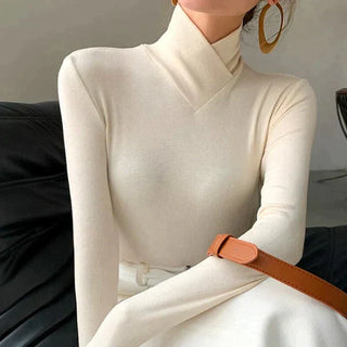 Jen | Elegant Turtleneck